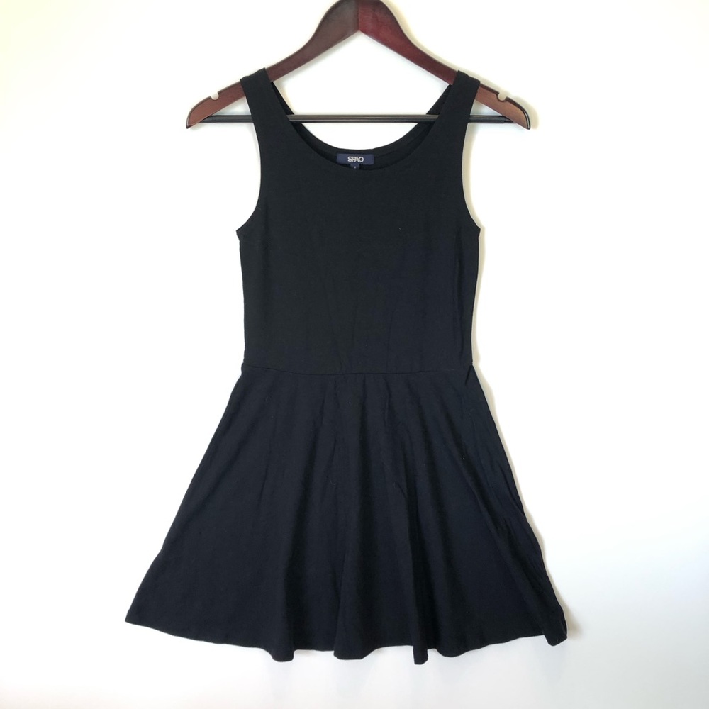 SPAO Korean sleeveless black fit and flare dress